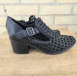 Intentionally Blank Shoes - Basket Weave